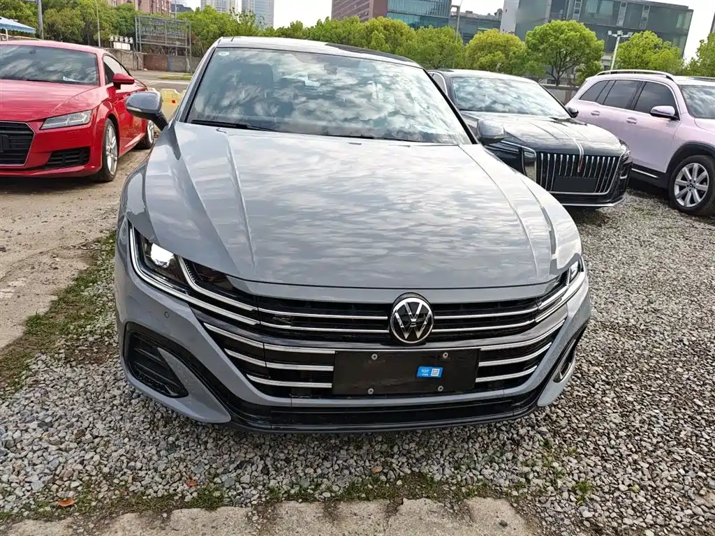 Volkswagen FAW - Passat CC CC 2025 330TSI