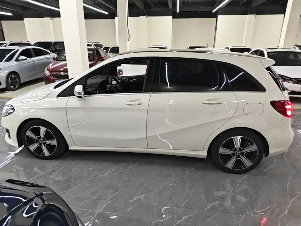 Mercedes-Benz B-Class — миниатюра 4