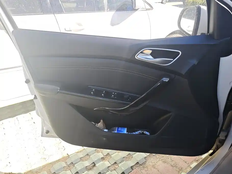 Baojun 310 — миниатюра 7