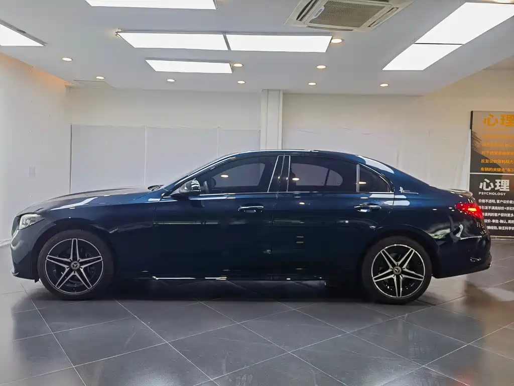 Mercedes-Benz C-Class — миниатюра 14