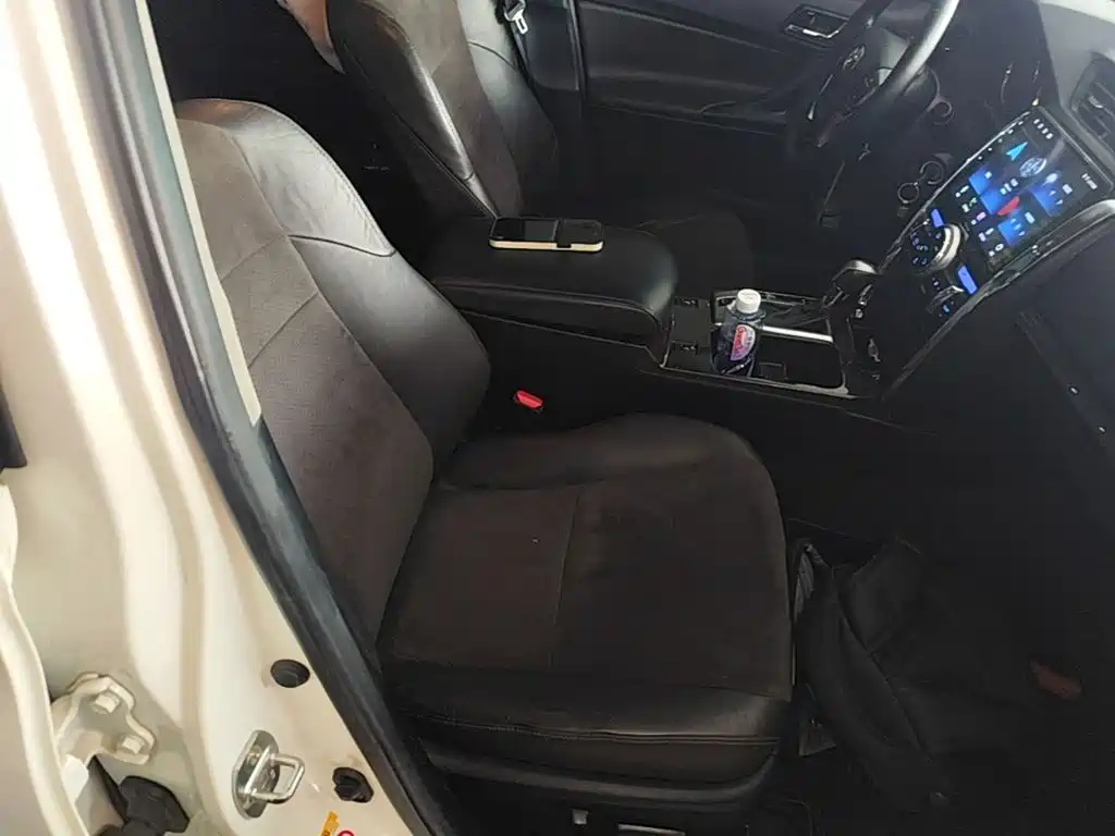 Toyota Reiz — миниатюра 25