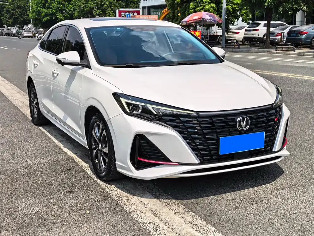 Changan Eado — миниатюра 3
