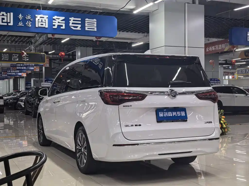 Buick GL8 2022 ES 653T Luxury