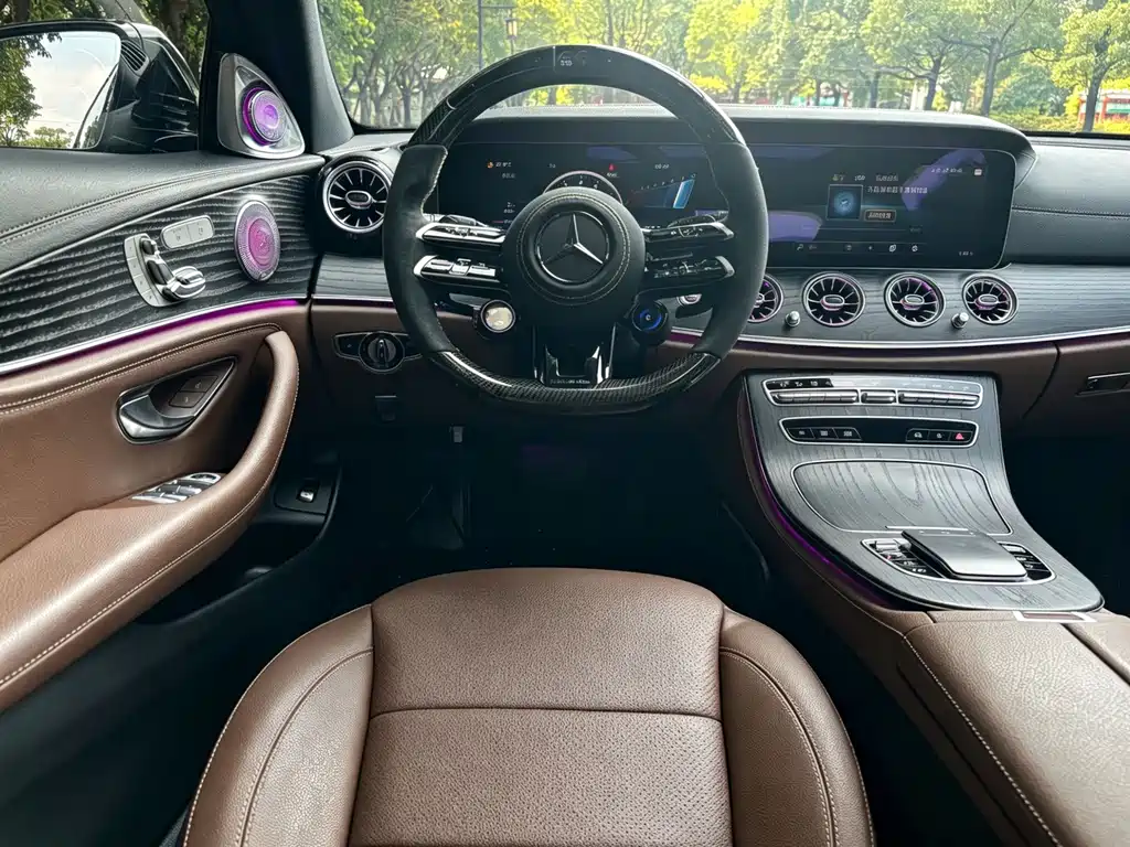 Mercedes-Benz E-Class — миниатюра 4