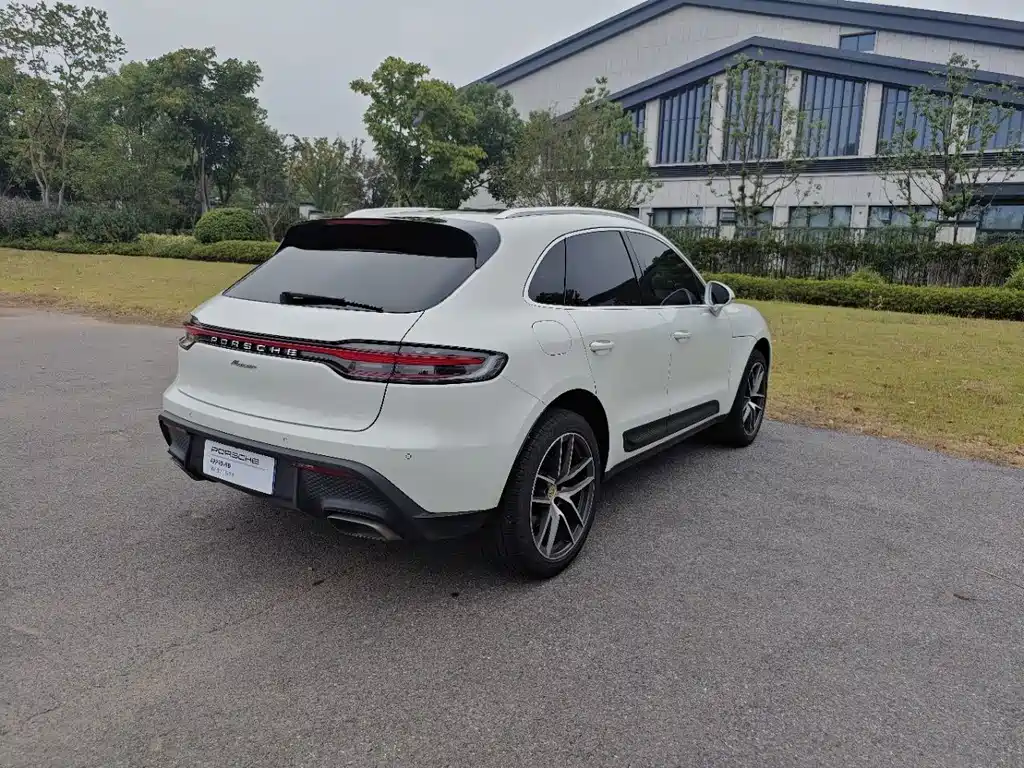 Porsche Macan — миниатюра 5