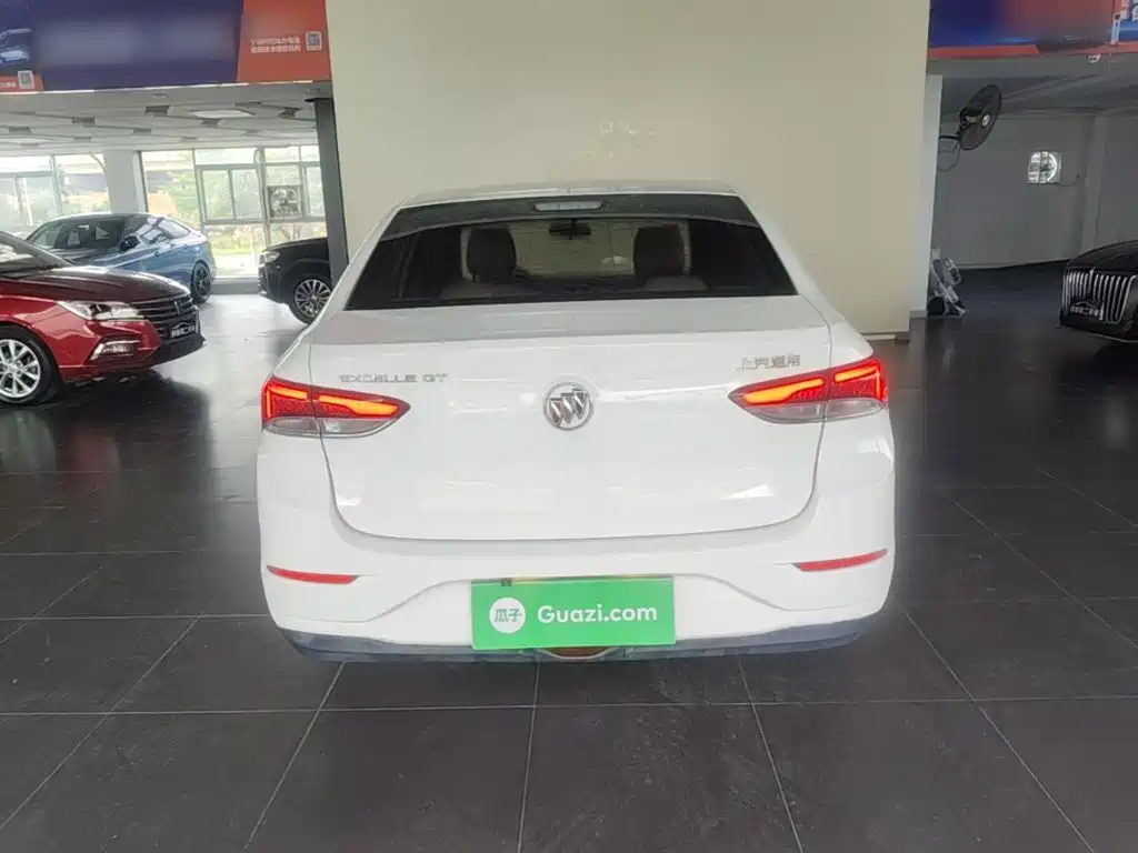 Buick Excelle — миниатюра 6
