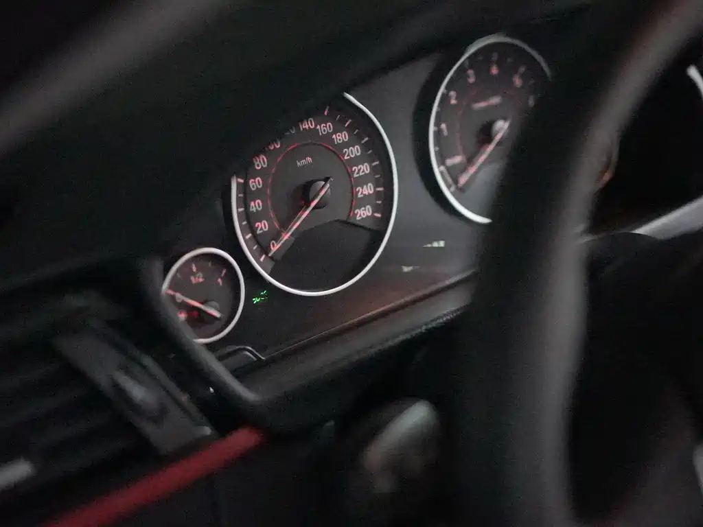 BMW 3 Series — миниатюра 10
