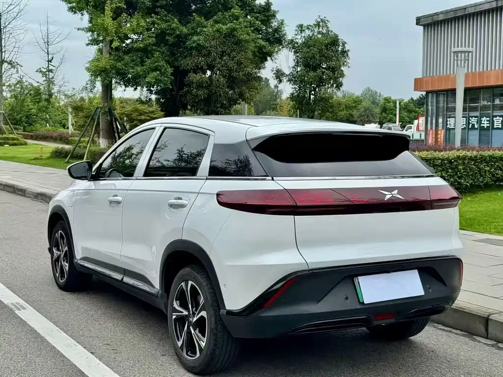 XPeng G3 — миниатюра 9