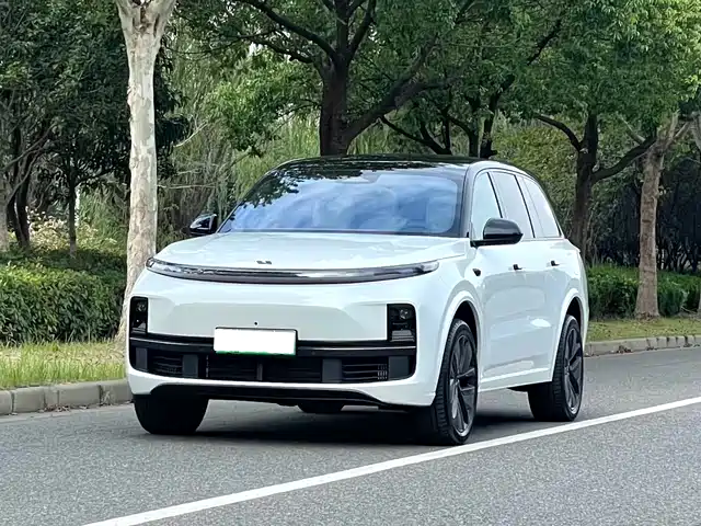 IDEAL CAR IDEAL L9 2025