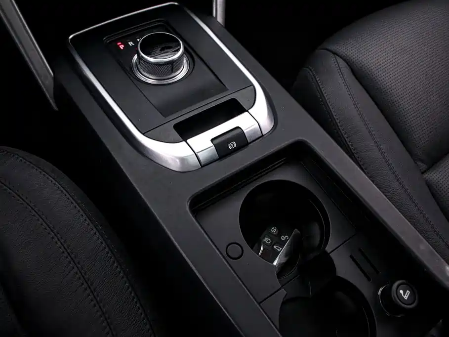 Land Rover Discovery Sport — миниатюра 10