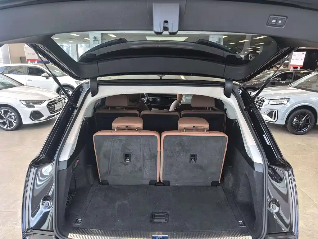 Audi Q7 — миниатюра 19