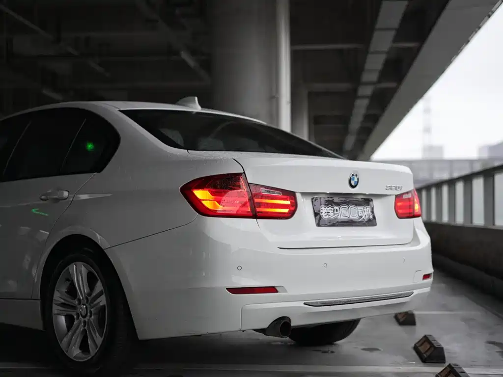 BMW 3 Series — миниатюра 4