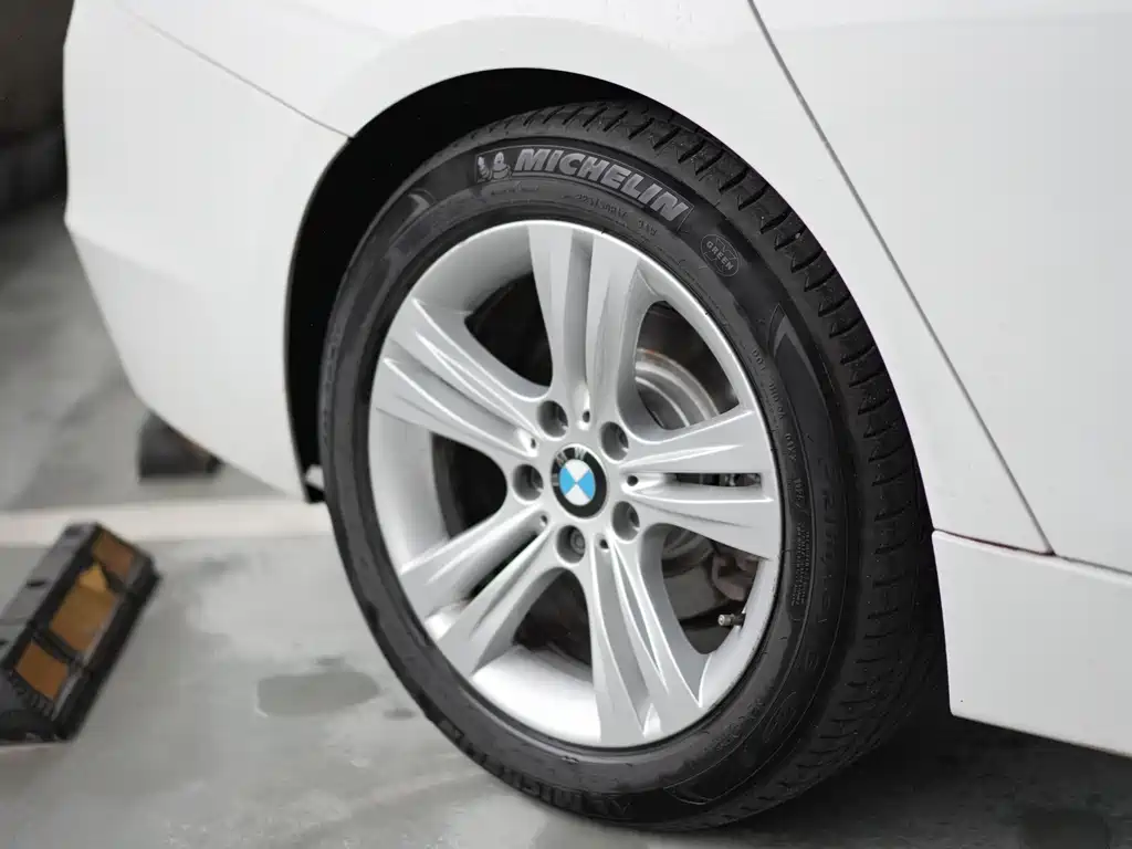 BMW 3 Series — миниатюра 29