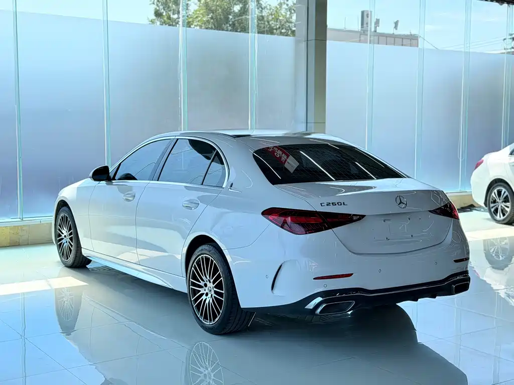 Mercedes-Benz C-Class — миниатюра 4