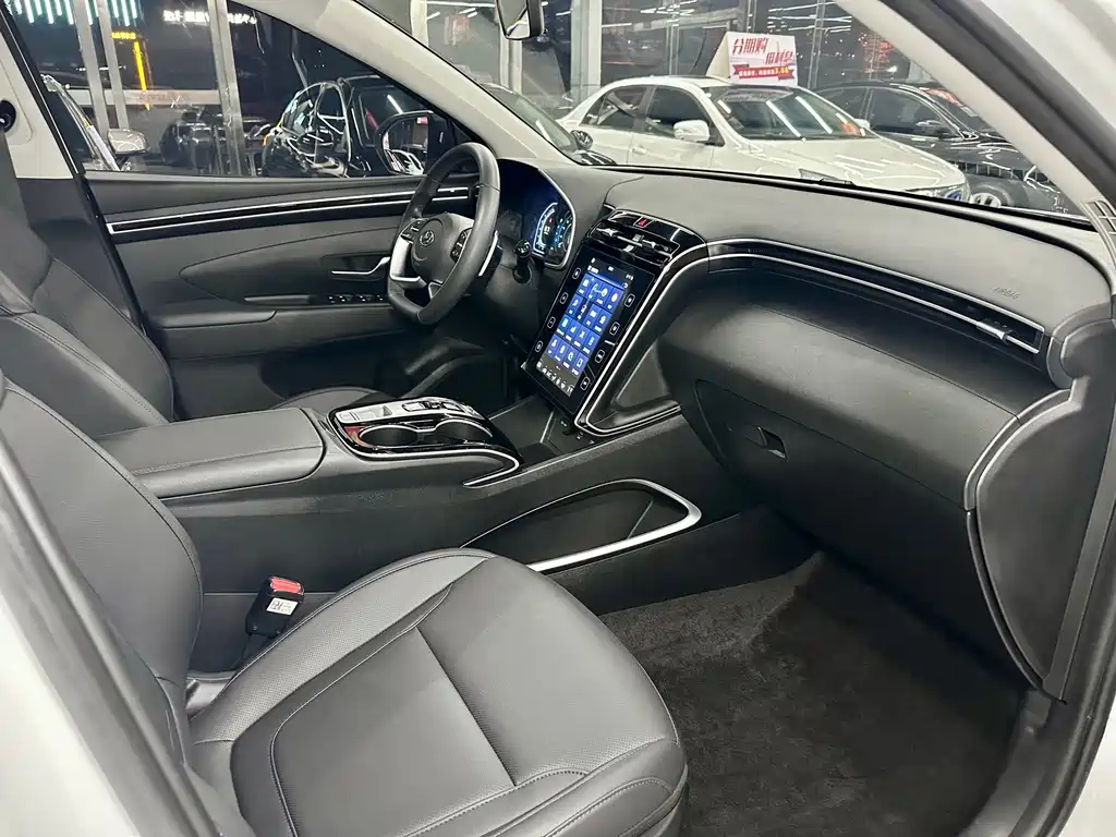 Hyundai Tucson — миниатюра 9