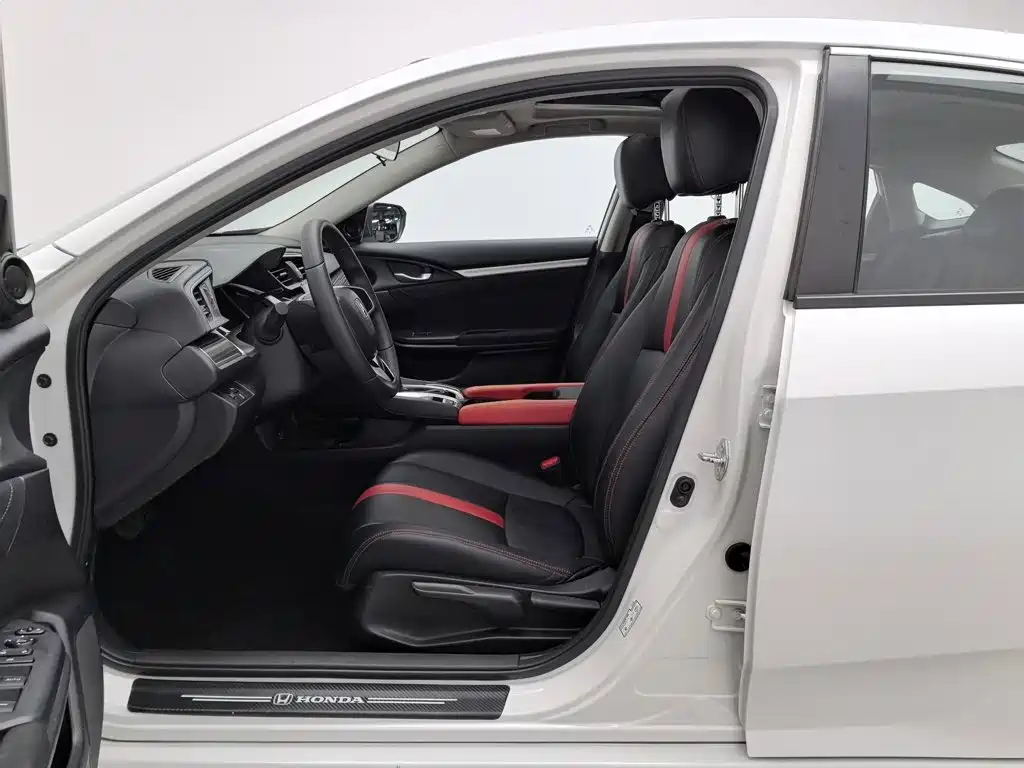 Honda Civic — миниатюра 10