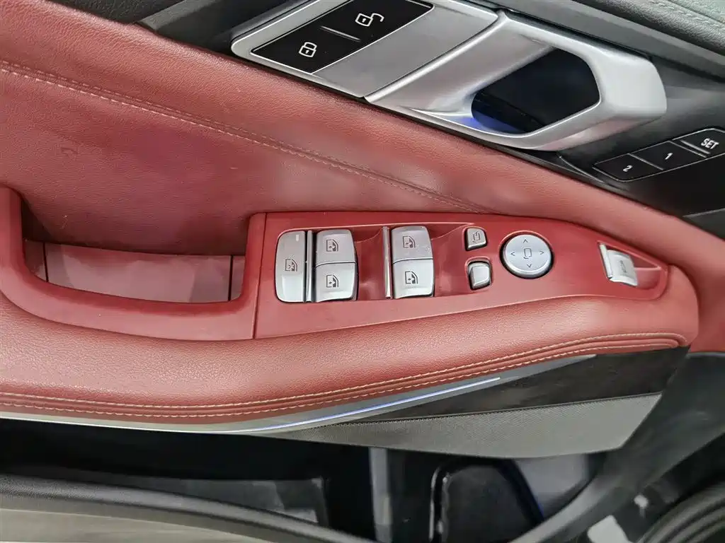 BMW X5 2022 xDrive 30Li M Sport