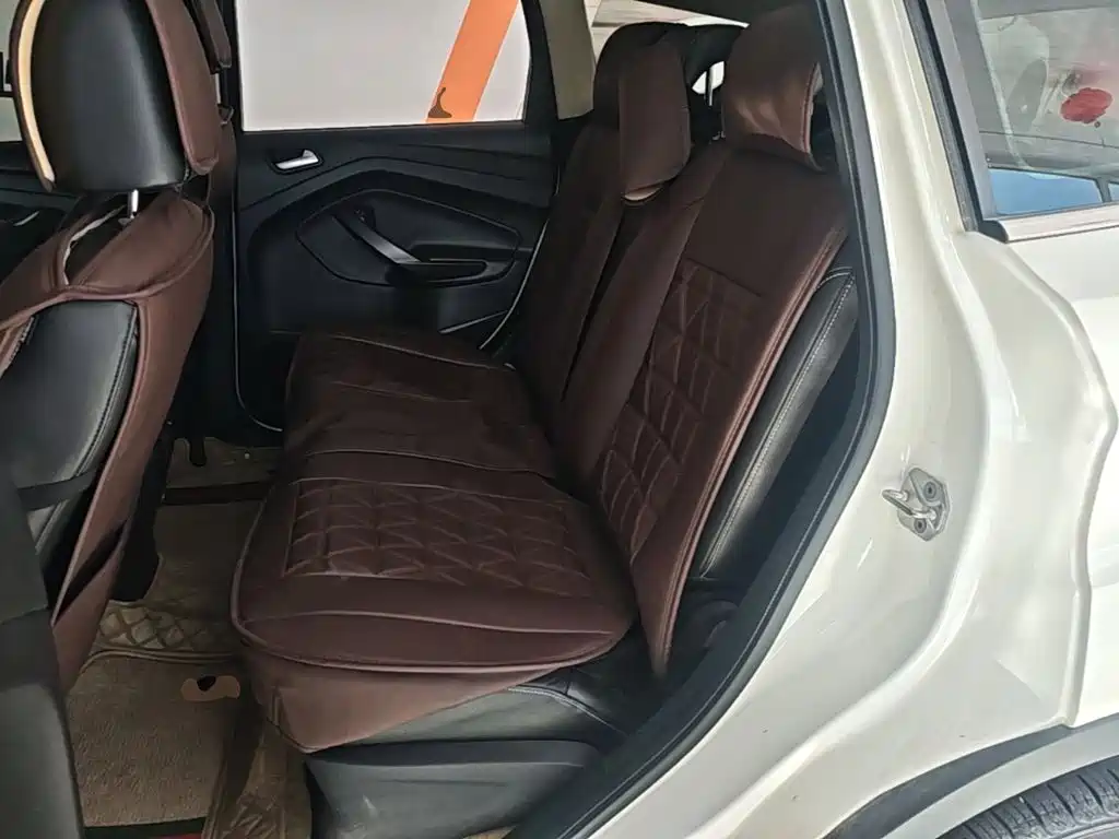 Ford Kuga — миниатюра 17