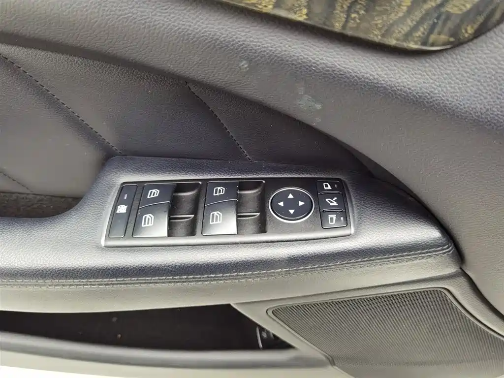 Mercedes-Benz CLS 2015 CLS 320