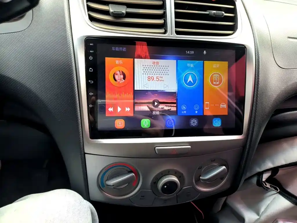 Chevrolet Sail — миниатюра 13