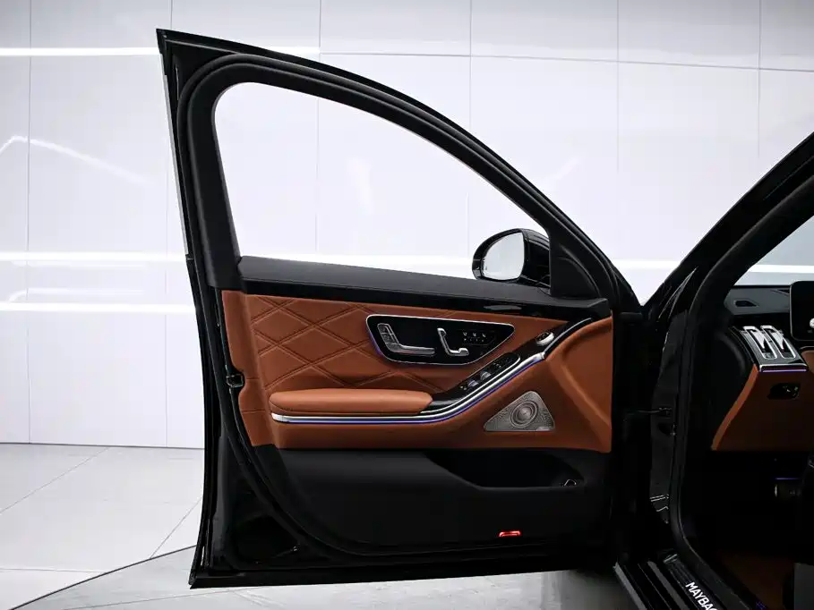 Mercedes-Benz S-Class — миниатюра 12