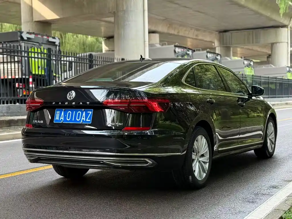 Volkswagen Passat — миниатюра 9