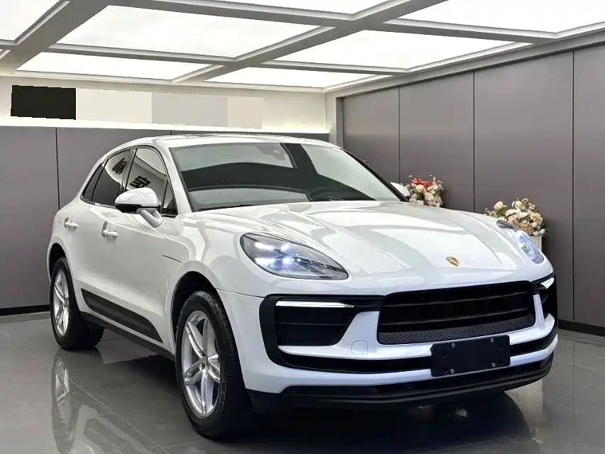 Porsche Macan — миниатюра 3