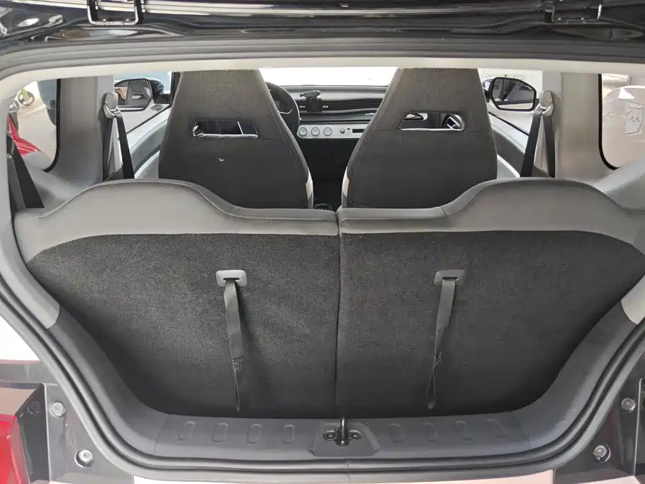 Wuling MINIEV — миниатюра 4