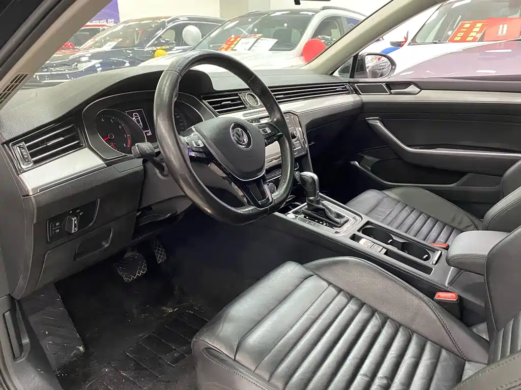Volkswagen Magotan — миниатюра 4