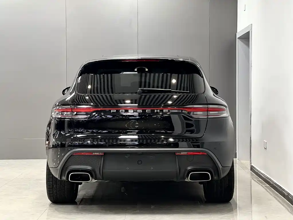 Porsche Macan — миниатюра 5
