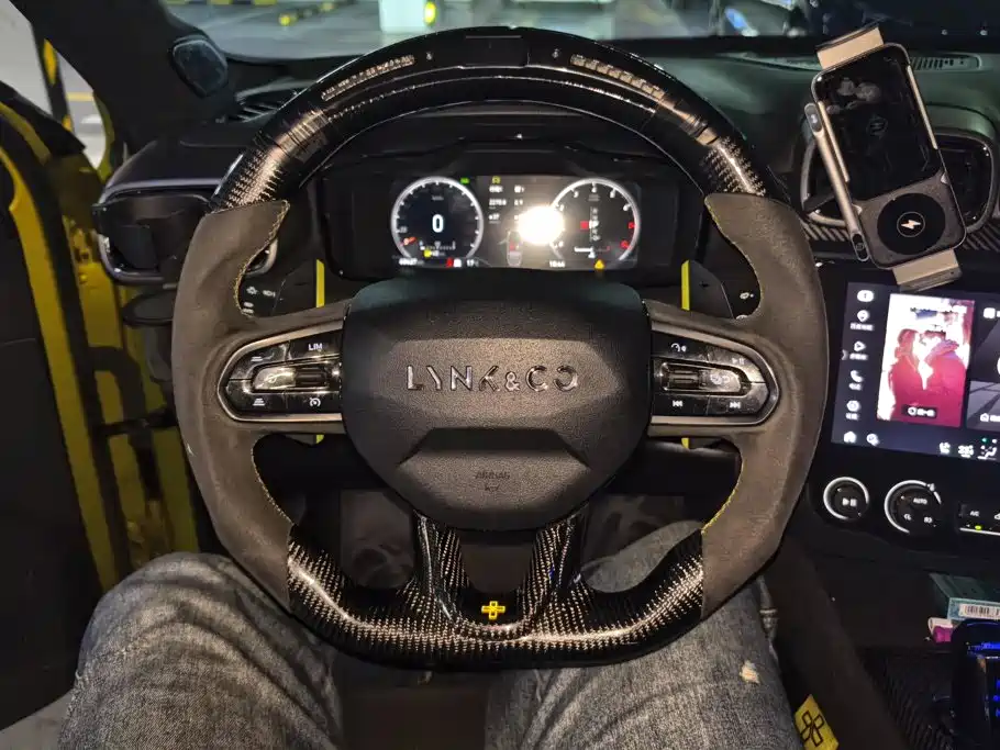 Lynk & Co 03 — миниатюра 15