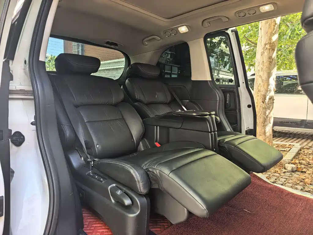 Honda Elysion — миниатюра 12
