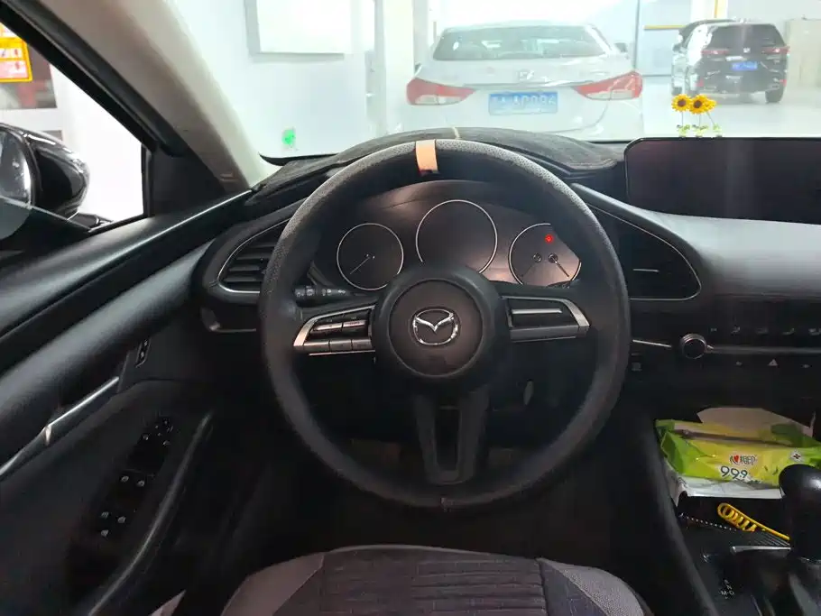 Mazda 3 Axela — миниатюра 14