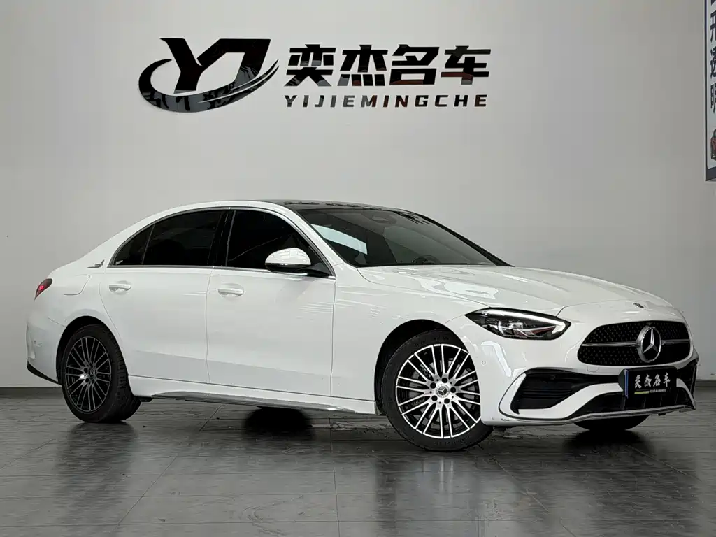 Mercedes-Benz C-Class — миниатюра 3