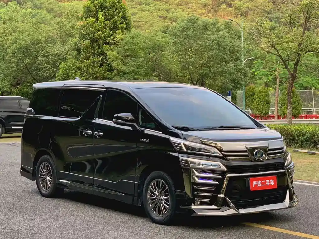 Toyota Vellfire — миниатюра 3