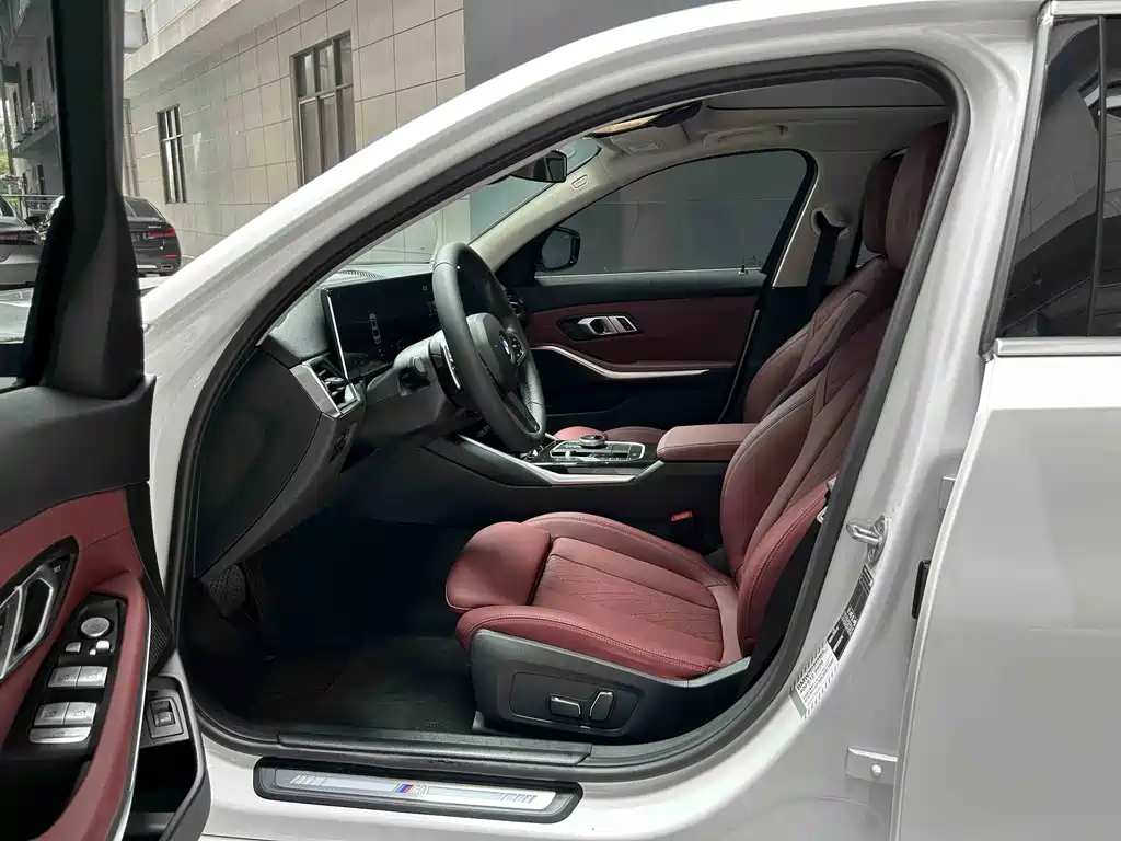 BMW 3 Series — миниатюра 13