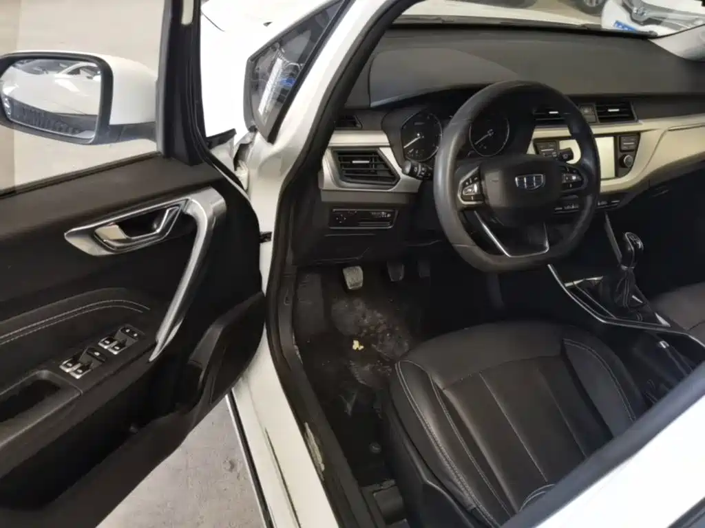 Geely Vision X3 — миниатюра 16