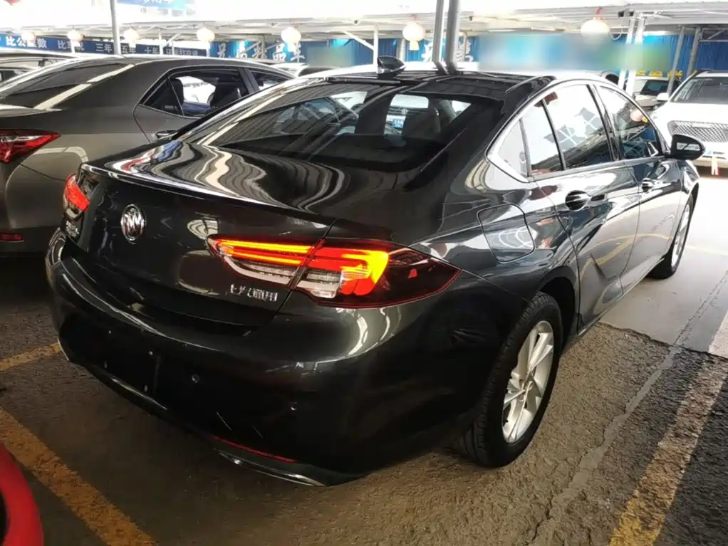 Buick Regal — миниатюра 7