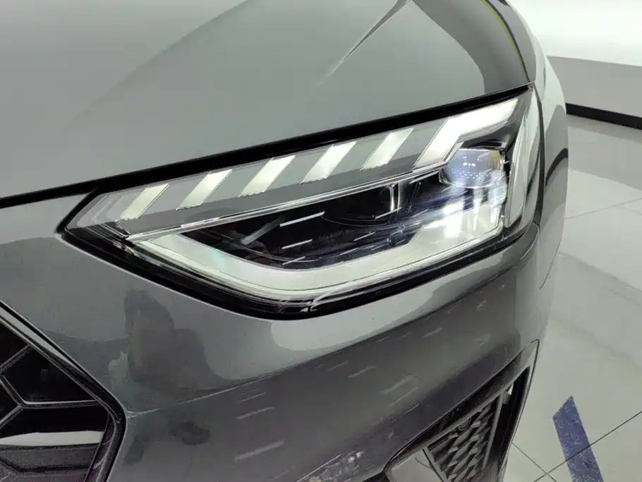 Audi A4L — миниатюра 5