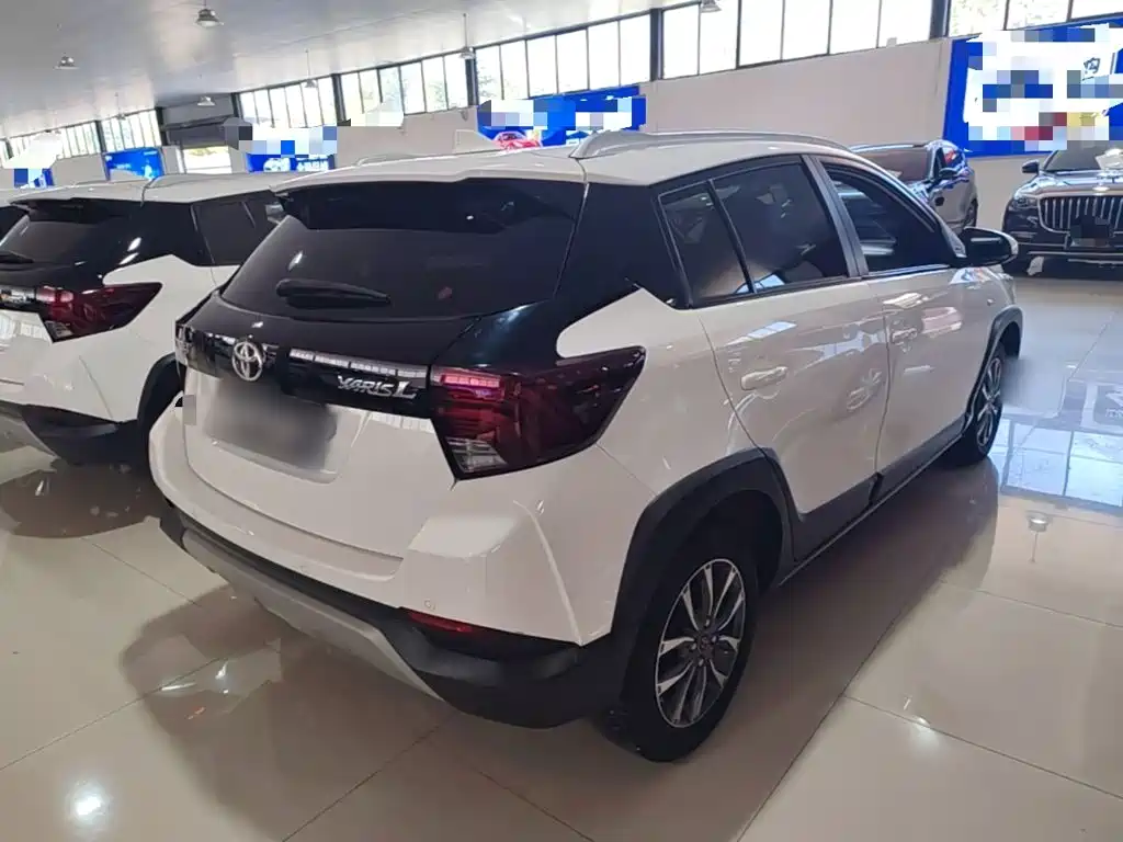 Toyota Yaris L — миниатюра 7