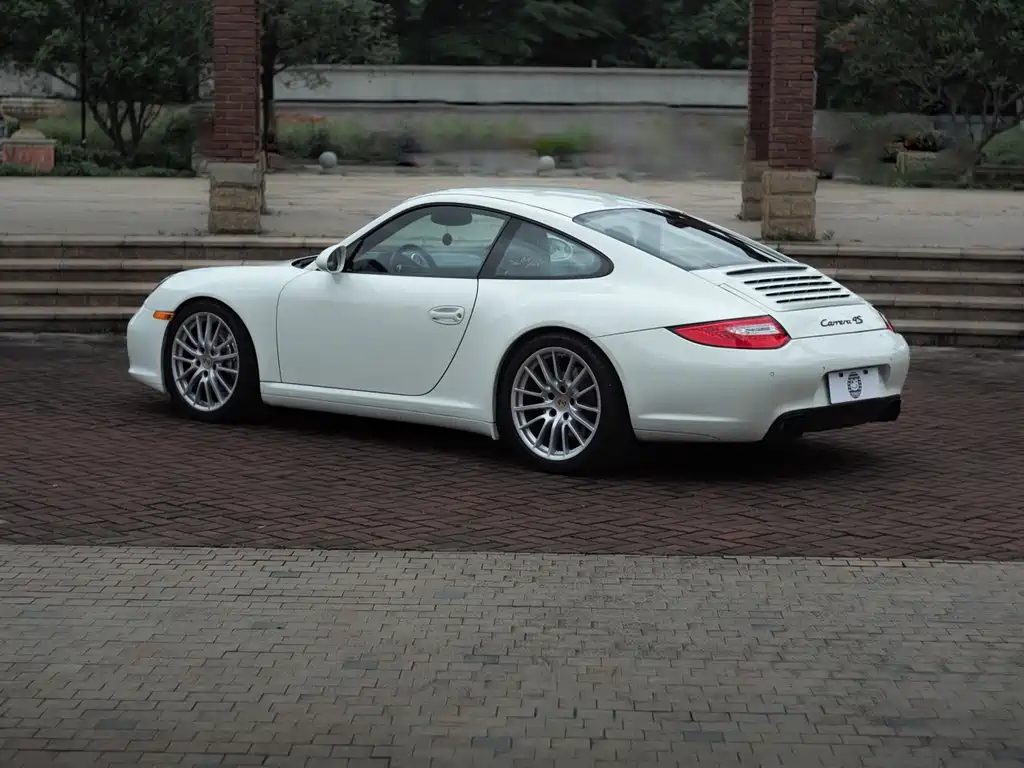 Porsche 911 2010 Carrera 4S 3.8L