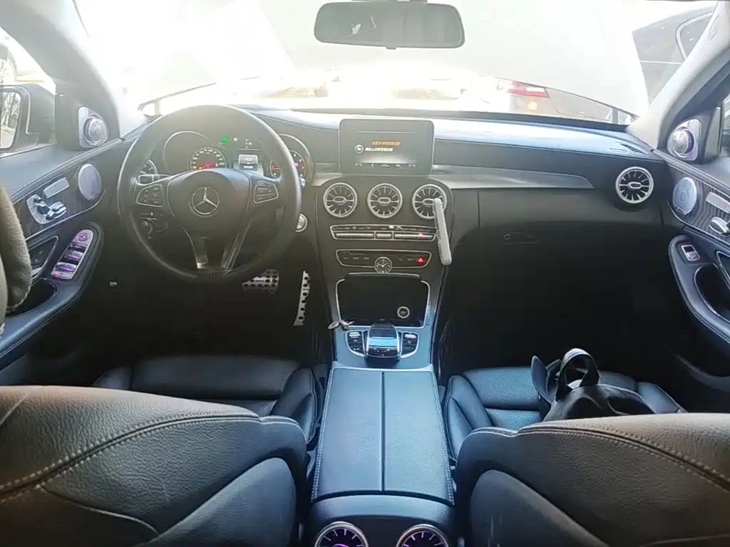 Mercedes-Benz C-Class — миниатюра 10