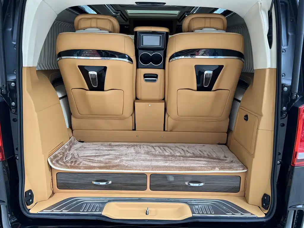 Mercedes-Benz V-Class V 2022 V 260 L Luxury