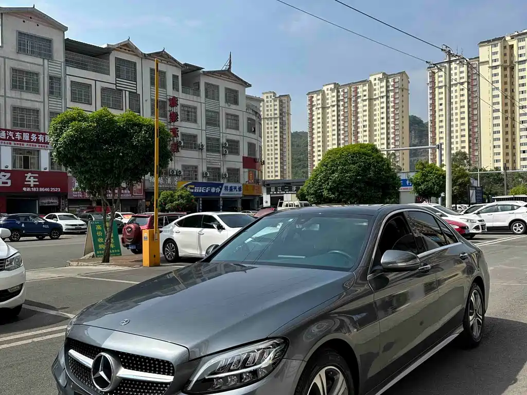 Mercedes-Benz C-Class 2019