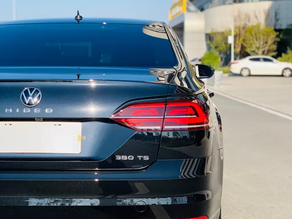 Volkswagen Phideon — миниатюра 10