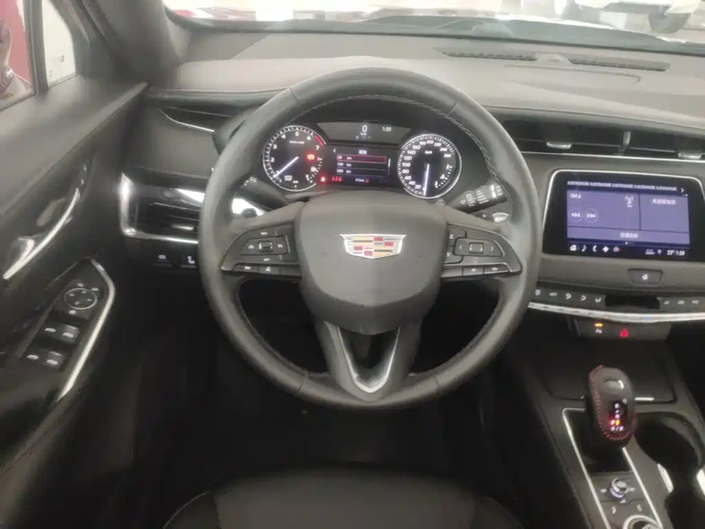 Cadillac XT4 — миниатюра 11
