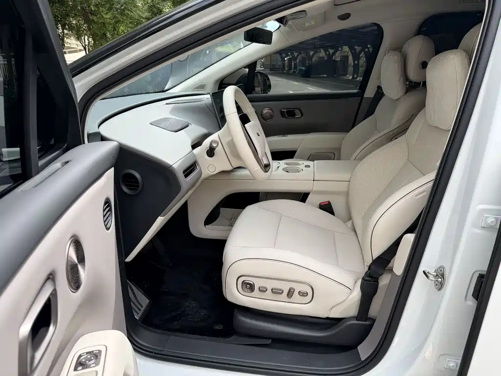 Li Auto Li i8 — миниатюра 14
