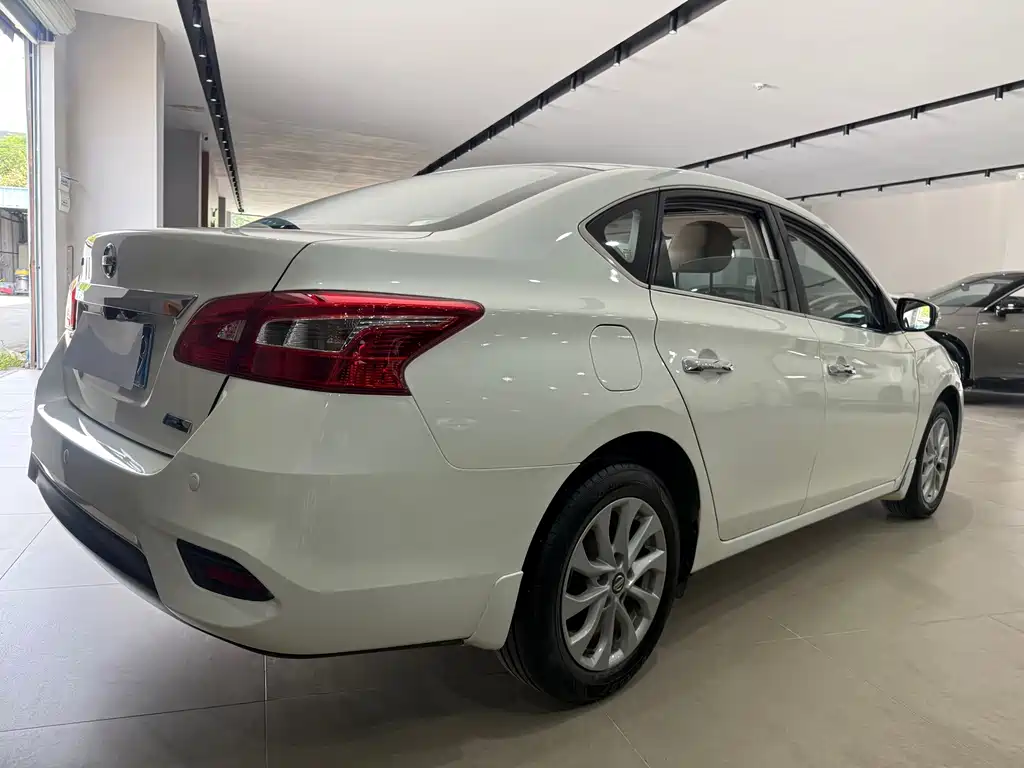 Nissan Sylphy — миниатюра 11