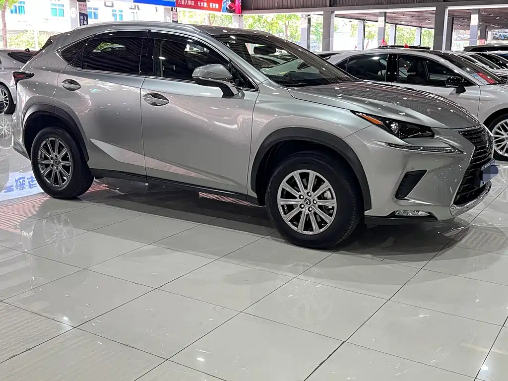Lexus NX — миниатюра 3
