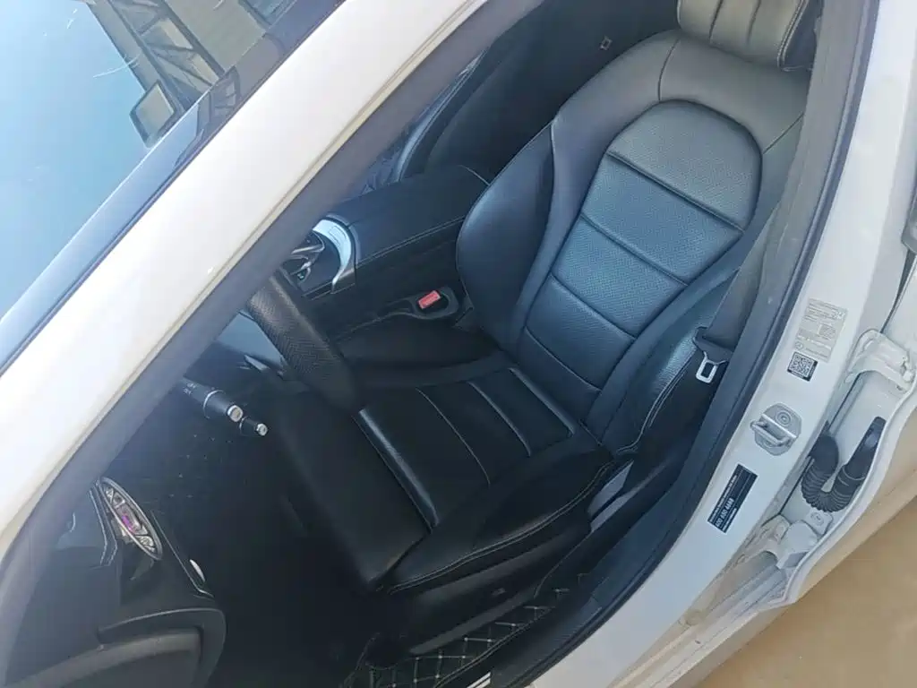 Mercedes-Benz C-Class — миниатюра 15